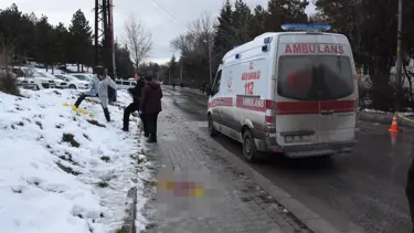 Birlikte yaşadığı eski eşi tarafından öldürüldü