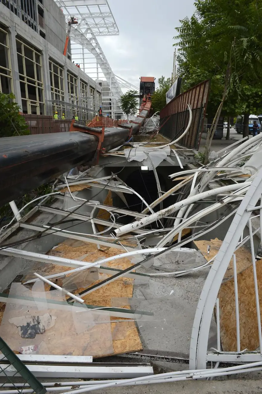 YHT Garaj inşaatında kaza 9