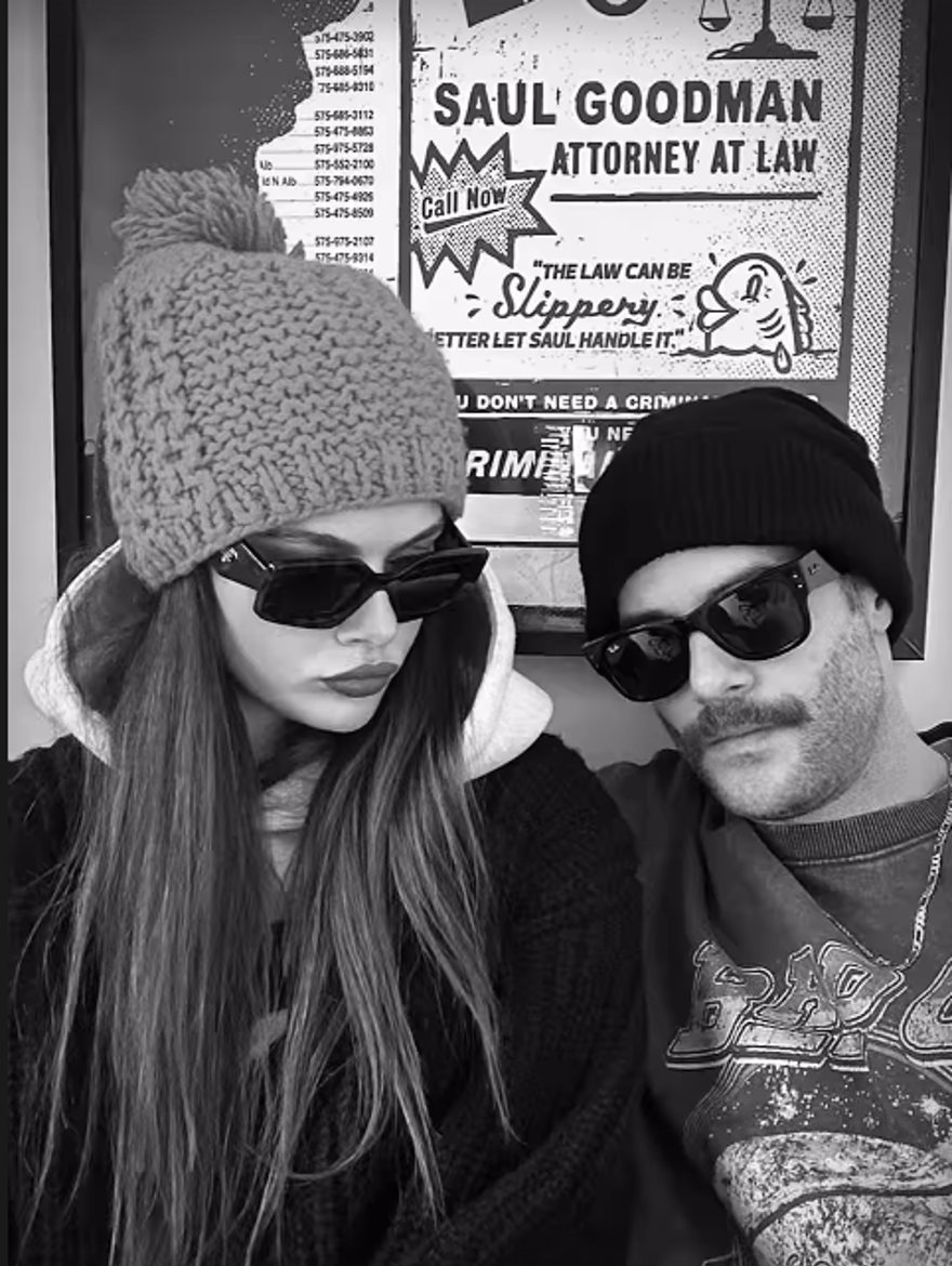 Sinem Ünsal aşka geldi: "Sevgilim iyi ki doğdun" 1 Sinem Ünsal aşka geldi: "Sevgilim iyi ki doğdun" 1