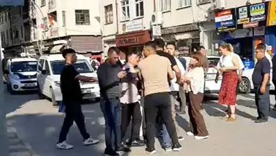 Gazinin trafikte darp edildiği anlar kameraya yansıdı