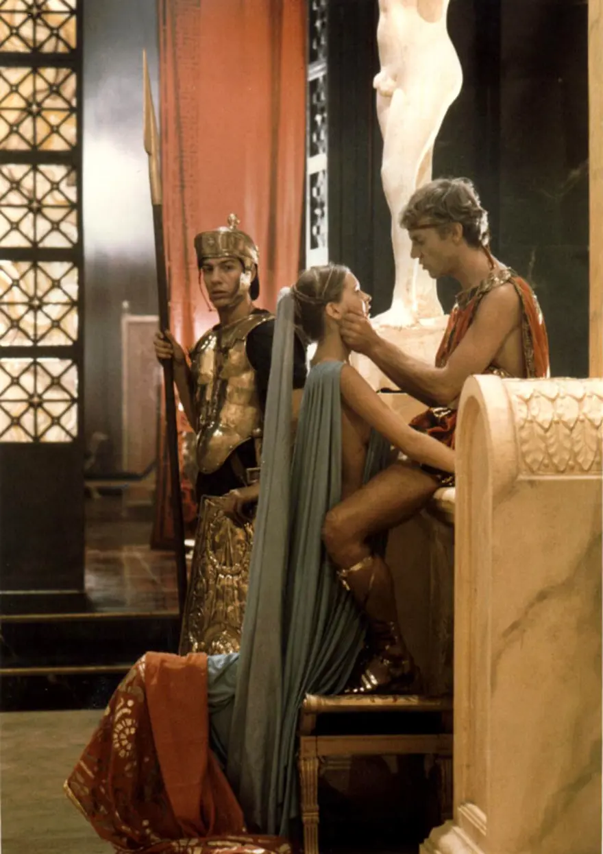Caligula (1979) 12