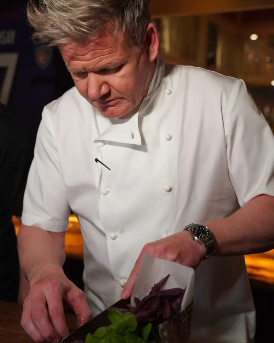 Ünlü şef Gordon Ramsay'a karantinada balık tutma tepkisi 5