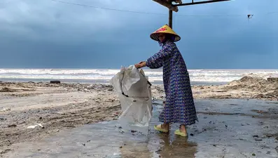 Bualoi tayfunu Vietnam'a ulaştı: 1 ölü, 12 balıkçı kayıp