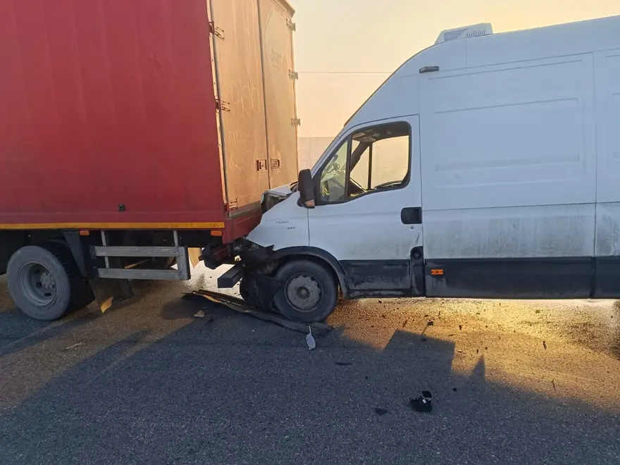 Van'da 30 araçlık zincirleme trafik kazası: 1 ölü, 51 yaralı 