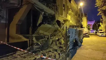 Avcılar'da 6 katlı binada çökme
