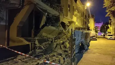 Avcılar'da 6 katlı binada çökme