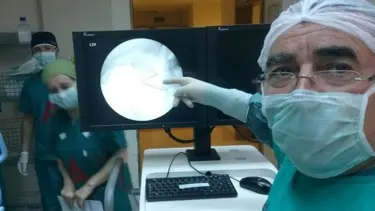 66 yıl karnındaki iğnelerle yaşadı, doktorları bile şaşırttı