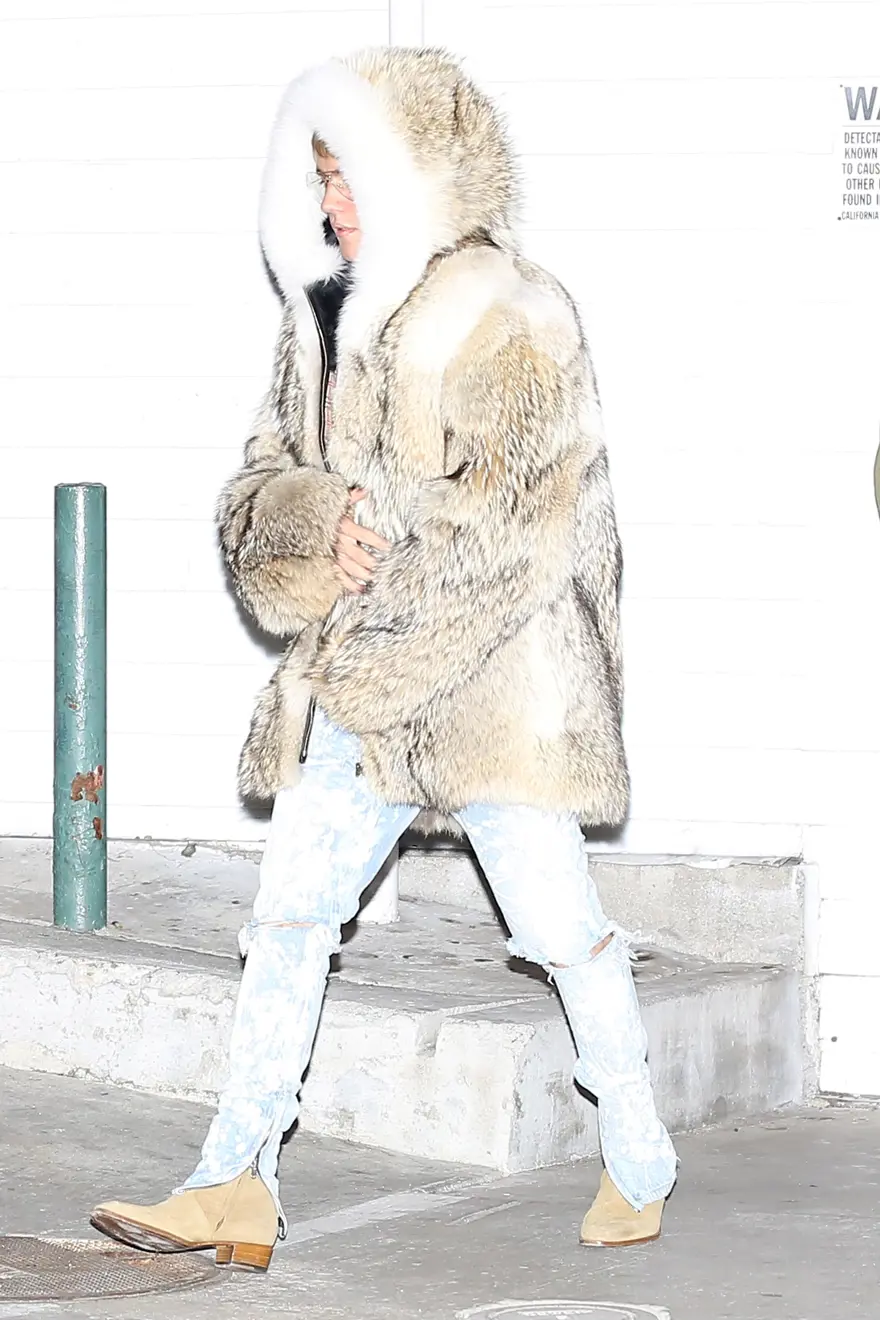 Kürk paltolu Justin Bieber’a hayvan hakları savucularından tepki 3