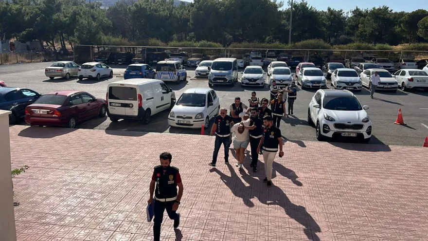 POLİS ÖZEL EKİP KURDU 4 POLİS ÖZEL EKİP KURDU 4