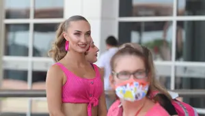 23 bin Rus turist Antalya'ya iniyor