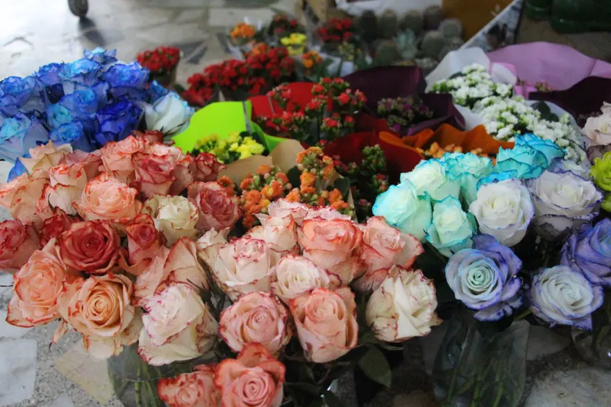 14 Şubat Sevgililer Günü telaşı: Aşıklar bin lirayı gözden çıkaracak 