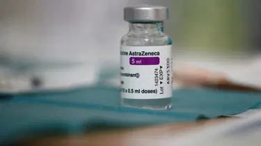 İtalya'da AstraZeneca aşısına '65 yaş üstü' izni