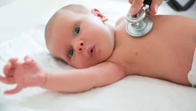 Bebek kalbi için ilk bir ay neden önemli? (Anne-babalara uyarı)