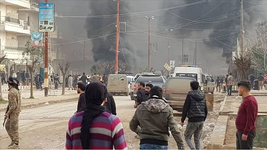 Afrin'de bomba yüklü araç saldırısı: 5 ölü