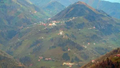 Trabzon'da bir mahalle karantinaya alındı