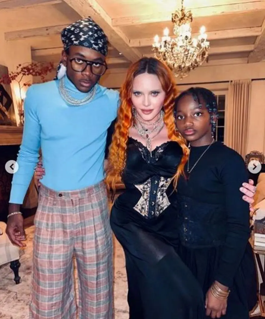 Madonna ertelenen dünya turnesine başladı: Çocuklarım daima beni kurtarıyor 3