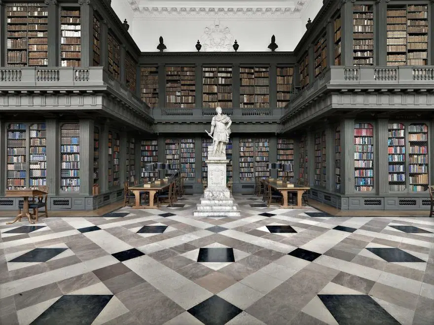 Codrington Kütüphanesi, Oxford, Birleşik Krallık 25