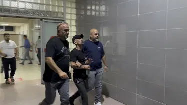 17 yıl hapis cezasıyla aranan şüpheli düğünde ortaya çıktı