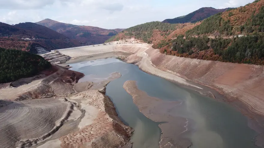 Bursalılara kötü haber: Barajlar kurudu, 40 günlük su kaldı 7