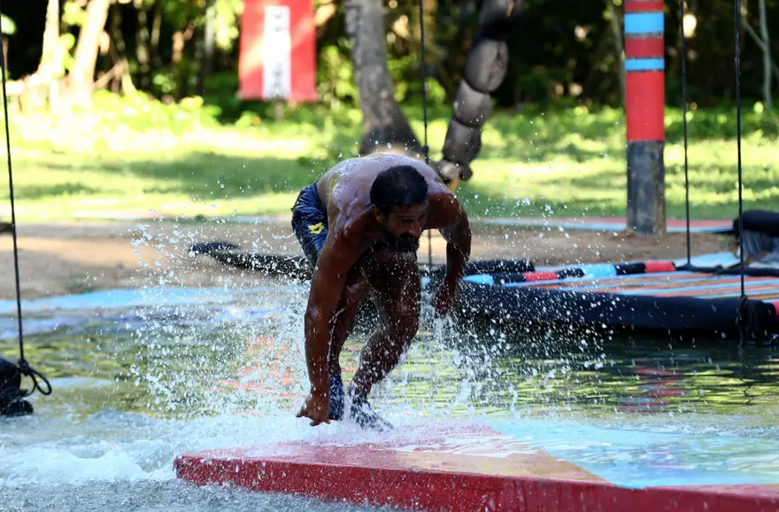 Serhat Akın Survivor finaline bir adım kala veda etti (Survivor Serhat Akın kimdir?) 4