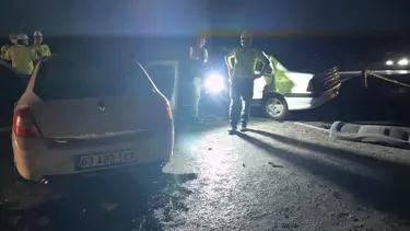 Şanlıurfa'da iki otomobilin çarpıştığı kazada 2 kişi öldü