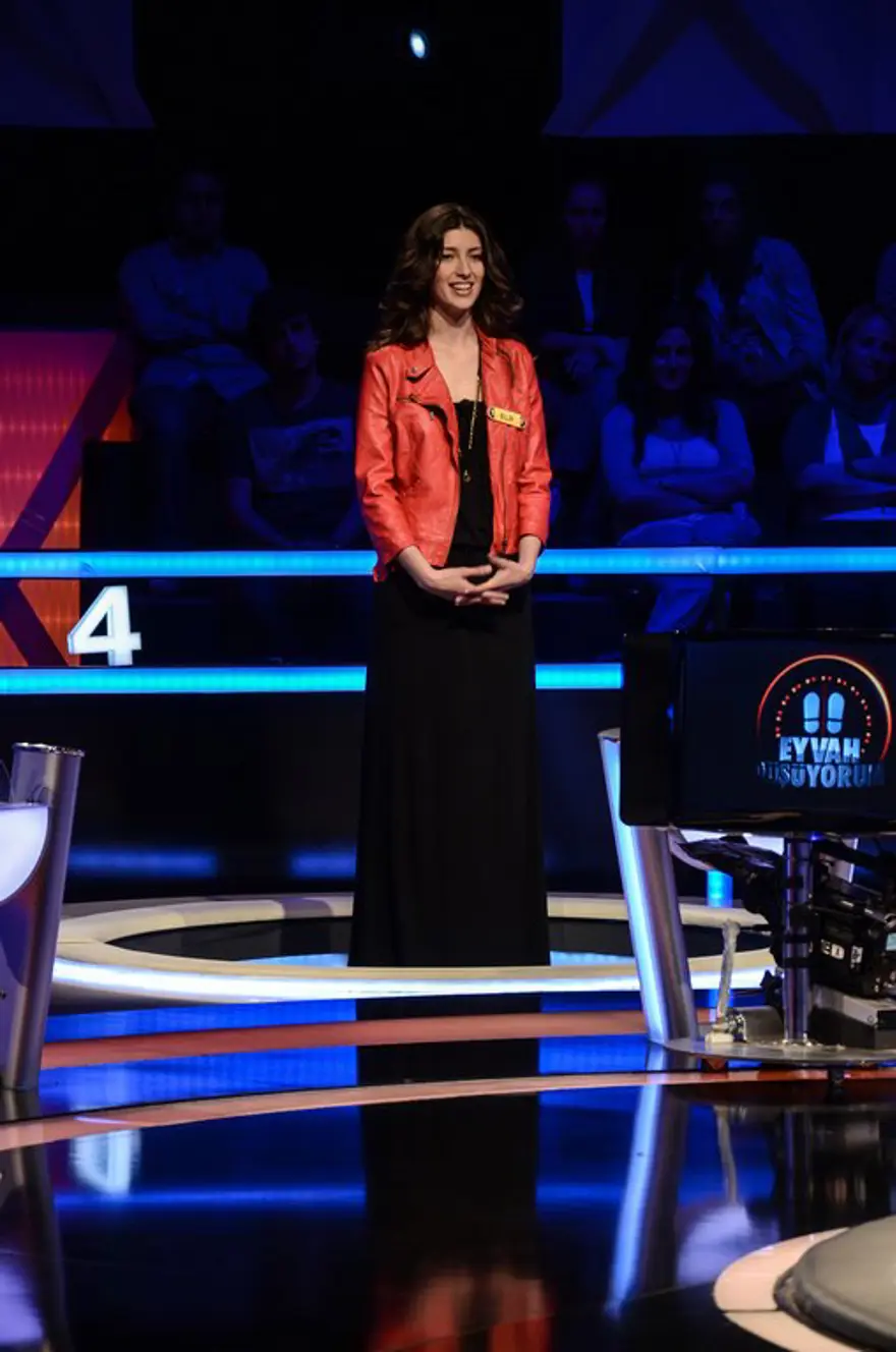Miss Turkey güzelleri 'Eyvah Düşüyorum'da 6