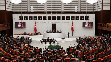 11. Yargı Paketi: Cinsiyet değiştirme yaşı değişiyor, ameliyat olmak zorlaşıyor