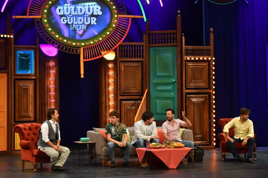 Harbiye'de Güldür Güldür Show'dan kahkaha dolu gece 16