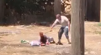 85 yaşındaki annesini öldüresiye dövdü