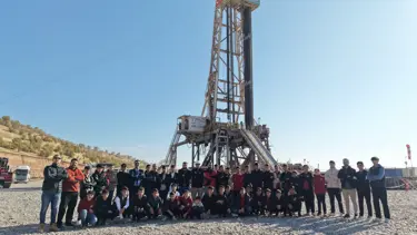 Bakan Bayraktar: Enerjide tam bağımsız Türkiye, gençlerimizle mümkün olacak