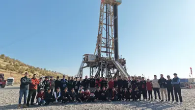 Bakan Bayraktar: Enerjide tam bağımsız Türkiye, gençlerimizle mümkün olacak