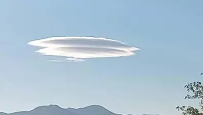 Elazığ’da nadir görülen mercek bulutu görüntülendi