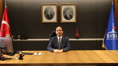 Kayyum olarak atanan Cevdet Ertürkmen Şişli Belediyesi'nde göreve başladı