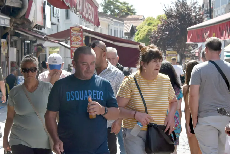 "VİTAMİNLER VE GIDA TAKVİYELERİNE TALEP ÇOK FAZLA" 4