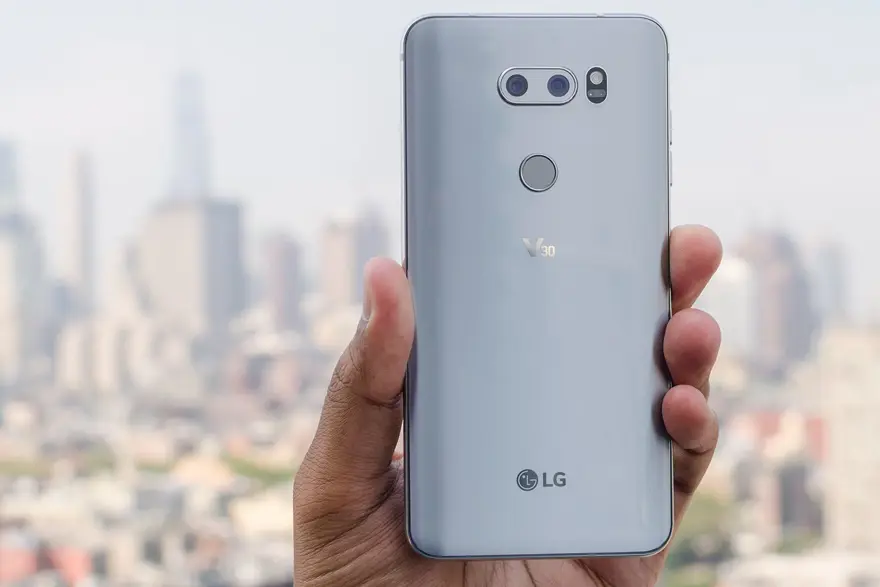 LG V30 23