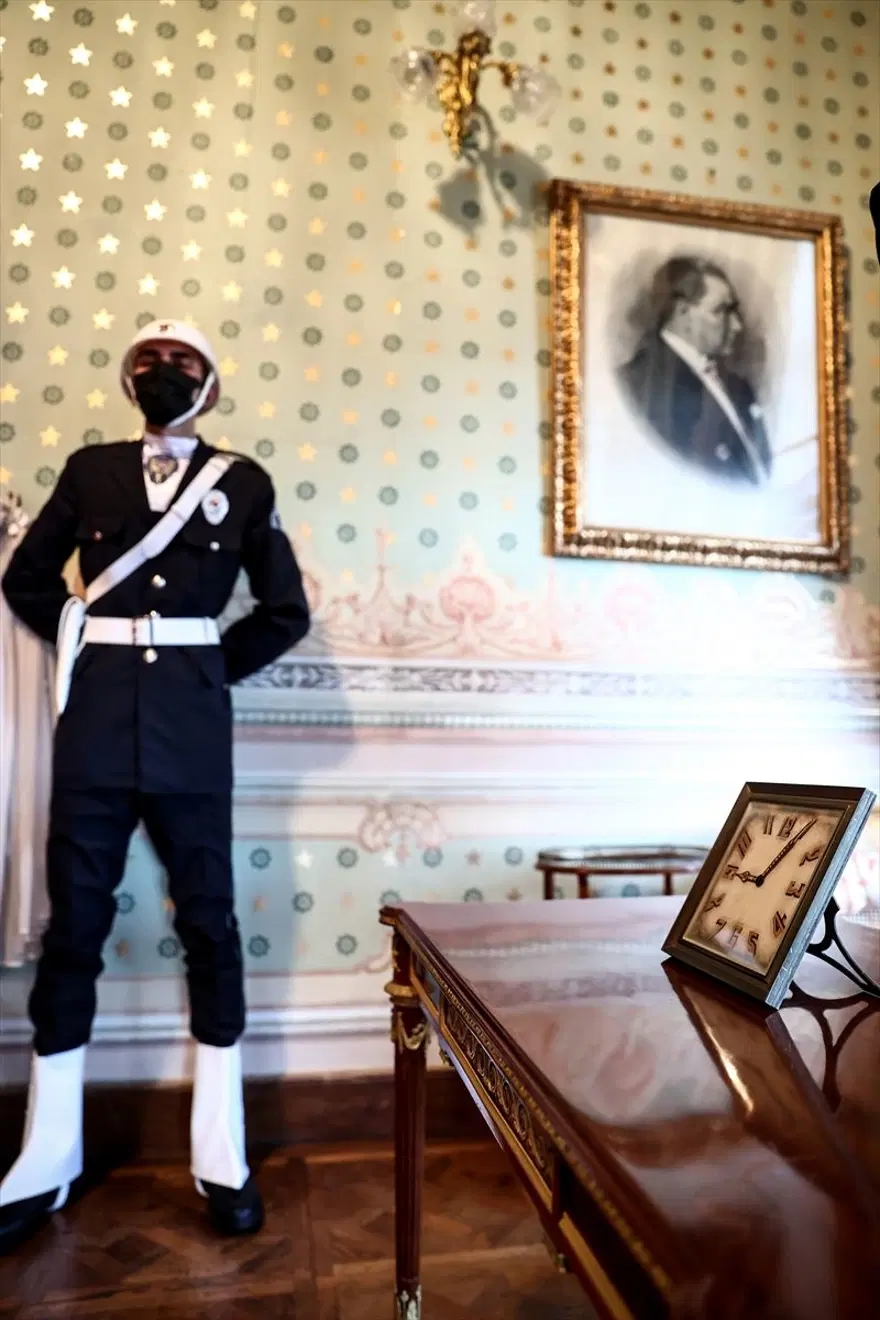 Büyük Önder Atatürk Dolmabahçe'de anıldı 8
