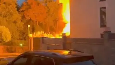 Çekmeköy'de lüks villa alev alev yandı