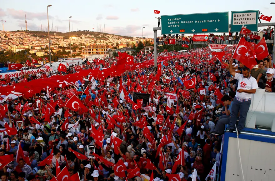 Köprüde Milli Birlik Yürüyüşü 3 Köprüde Milli Birlik Yürüyüşü 3