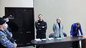 Rus muhalif Aleksey Navalny suçlu bulundu Rus muhalif Aleksey Navalny suçlu bulundu