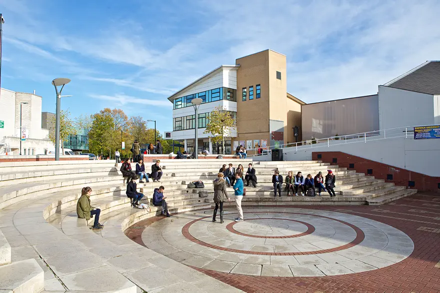 Dünyanın en iyi üniversitesi 86
