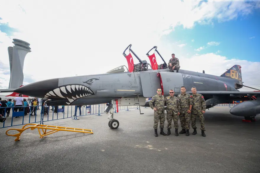 Teknofest'te büyük yarış! Kenan Sofuoğlu SOLOTÜRK’e karşı 36 Teknofest'te büyük yarış! Kenan Sofuoğlu SOLOTÜRK’e karşı 36
