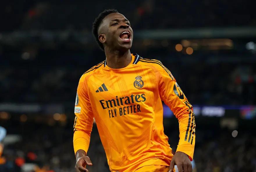 Mbappe'nin ardından yıldız futbolcu Vinicius da kulüp satın aldı 1 Mbappe'nin ardından yıldız futbolcu Vinicius da kulüp satın aldı 1