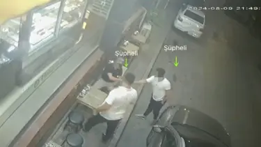 İzmir'de bir kişiye silahlı tehditle senet imzalatan 2 kişi tutuklandı