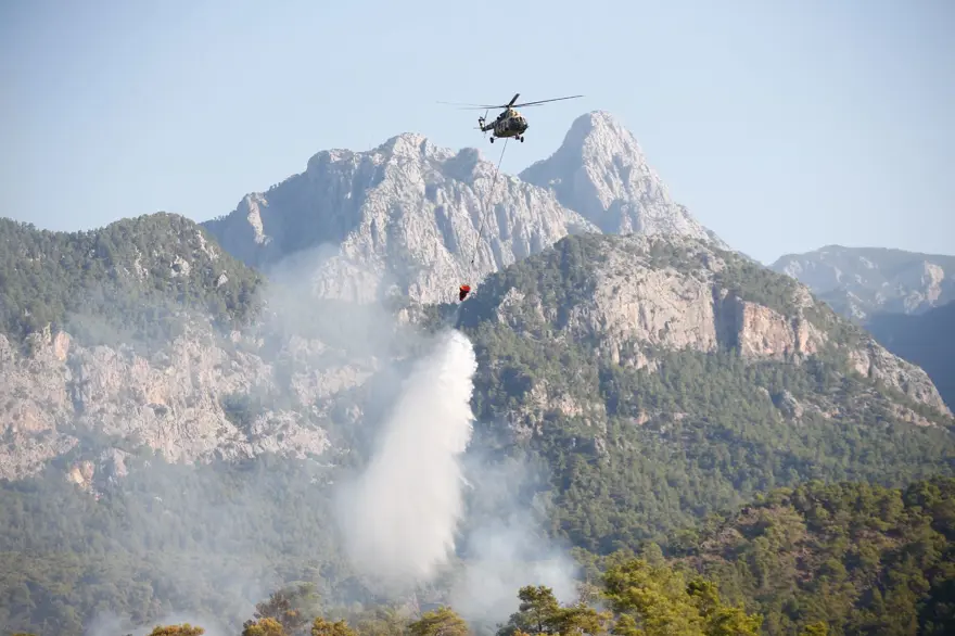 Antalya Kemer'deki orman yangını 4. gününde kontrol altına alındı 7