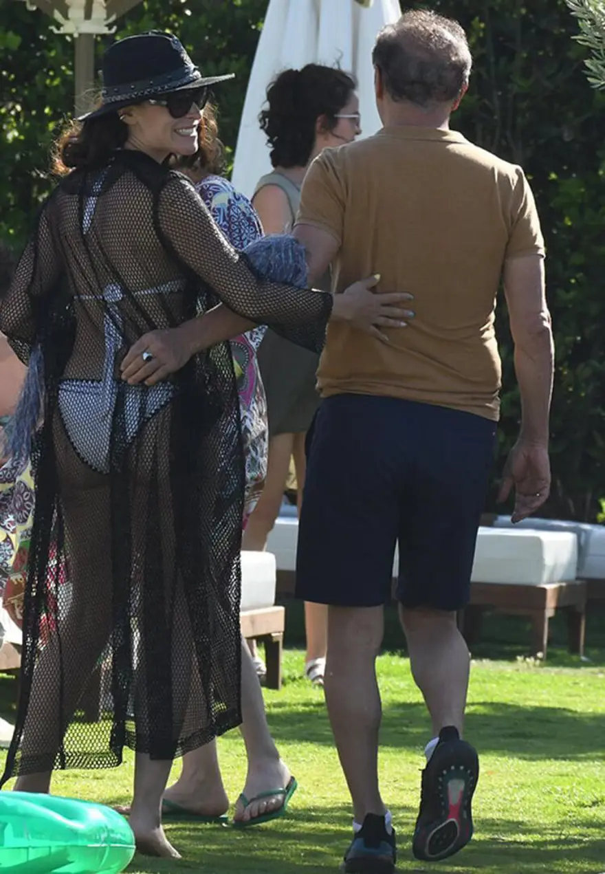 Yılmaz Erdoğan eski eşi Belçim Bilgin'i ziyaret etti 1