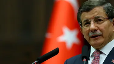 Davutoğlu'dan laiklik açıklaması: Bizim tartışma konumuz değil