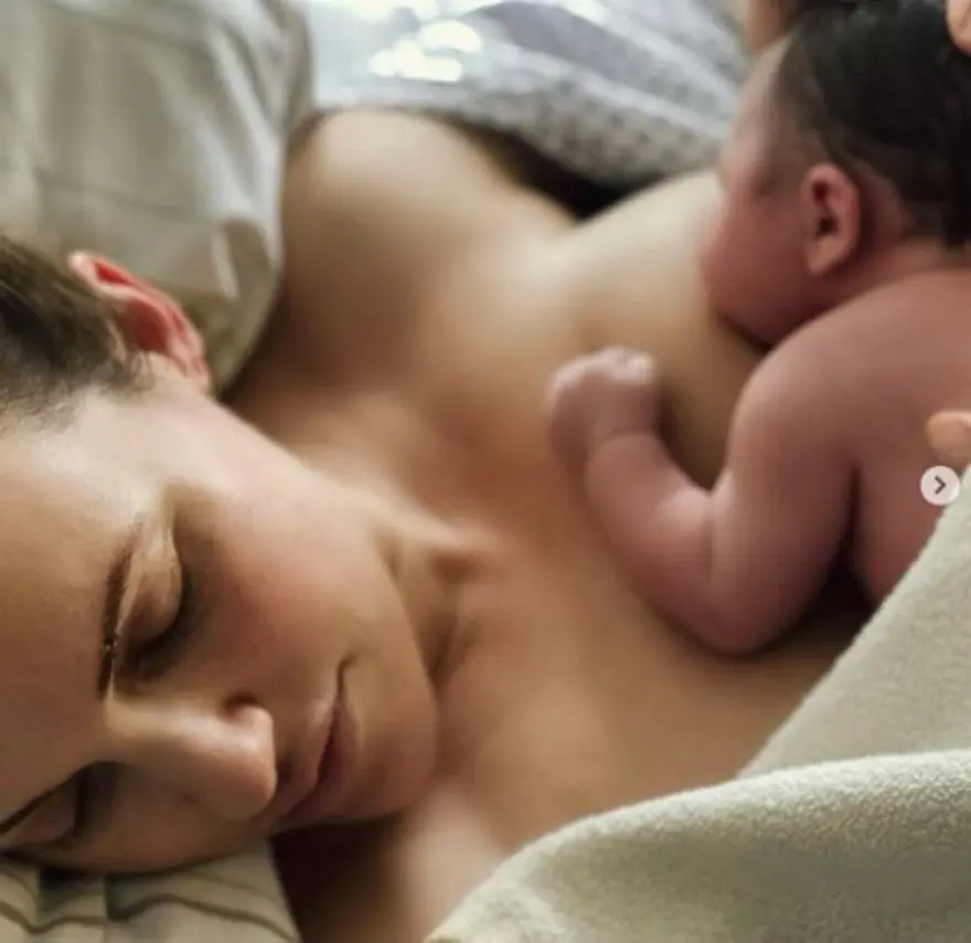 Meryem Uzerli ikinci çocuğunu dünyaya getirdi 2