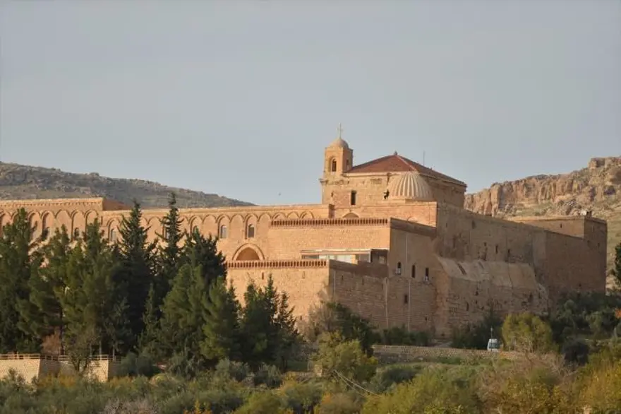 diyarbakır, mardin, hilar mağaraları, evliyalar diyarı, asur krallığı, dara antik kenti, ipek yolu 20 diyarbakır, mardin, hilar mağaraları, evliyalar diyarı, asur krallığı, dara antik kenti, ipek yolu 20