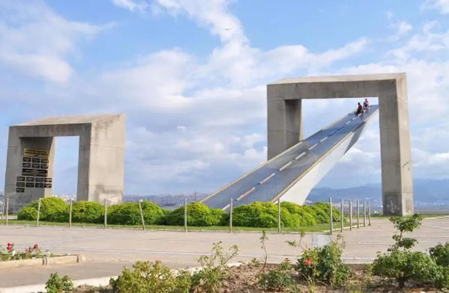 Gençlerin tehlikeli oyunu 4