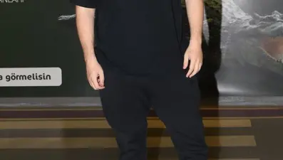 Şahan Gökbakar aşı karşıtlarını tiye aldı: Bakın ne haldeyim!